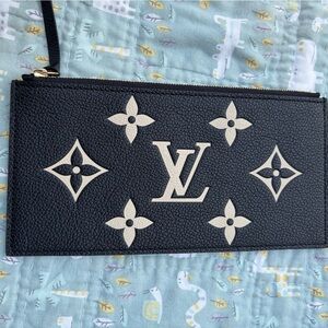 Louis Vuitton Felicie Zippy Insert (PRICE FIRM)